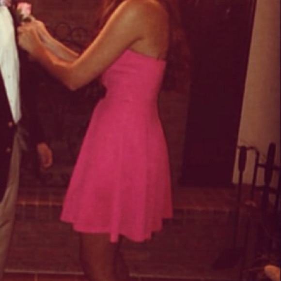 Pink strapless mini dress (worn once) - Picture 4 of 8